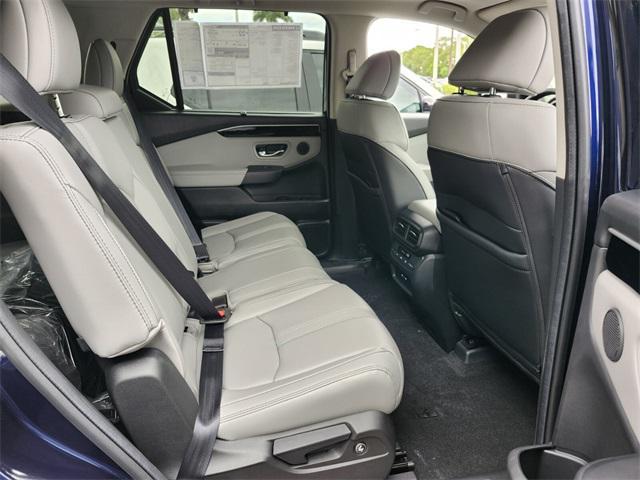 new 2025 Honda Pilot car, priced at $50,850