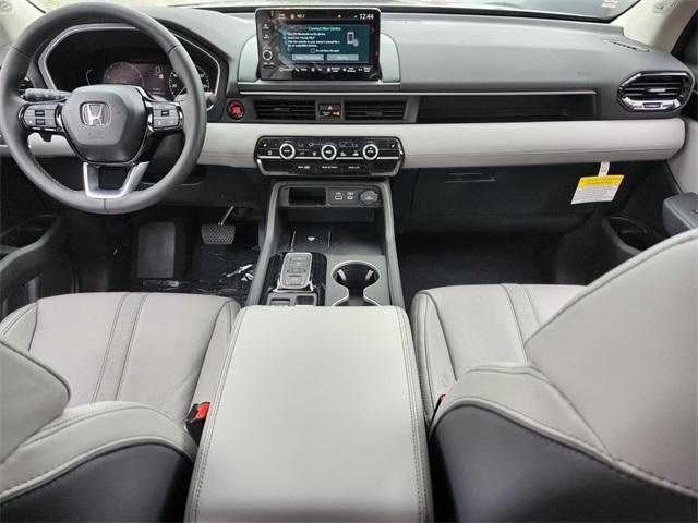 new 2025 Honda Pilot car, priced at $50,850