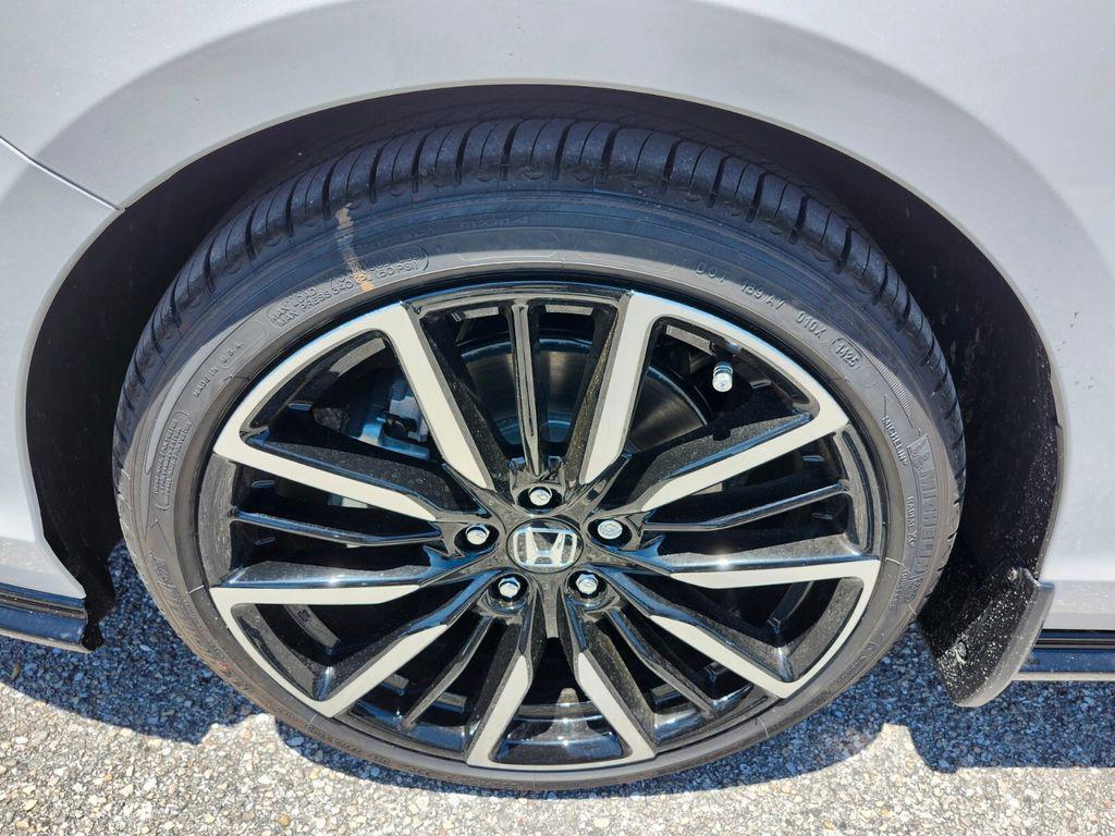 new 2025 Honda Accord Hybrid car, priced at $40,905