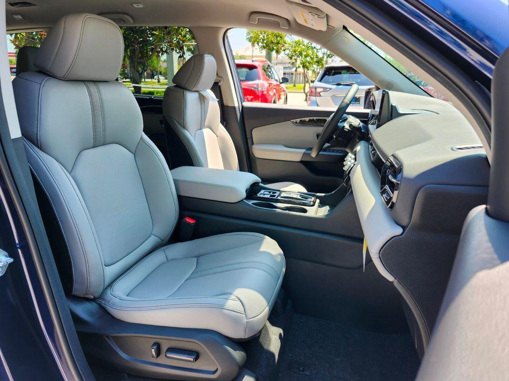 new 2025 Honda Pilot car, priced at $45,725