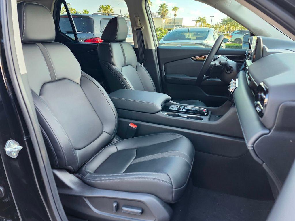 new 2025 Honda Pilot car, priced at $44,995