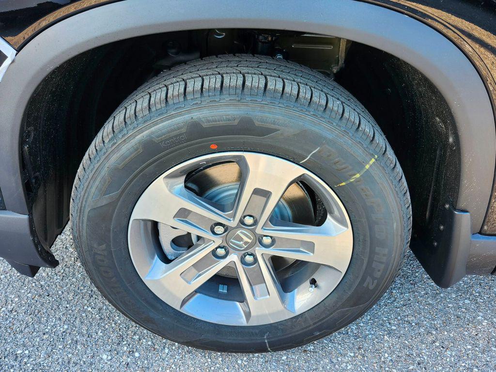 new 2025 Honda Pilot car, priced at $44,995