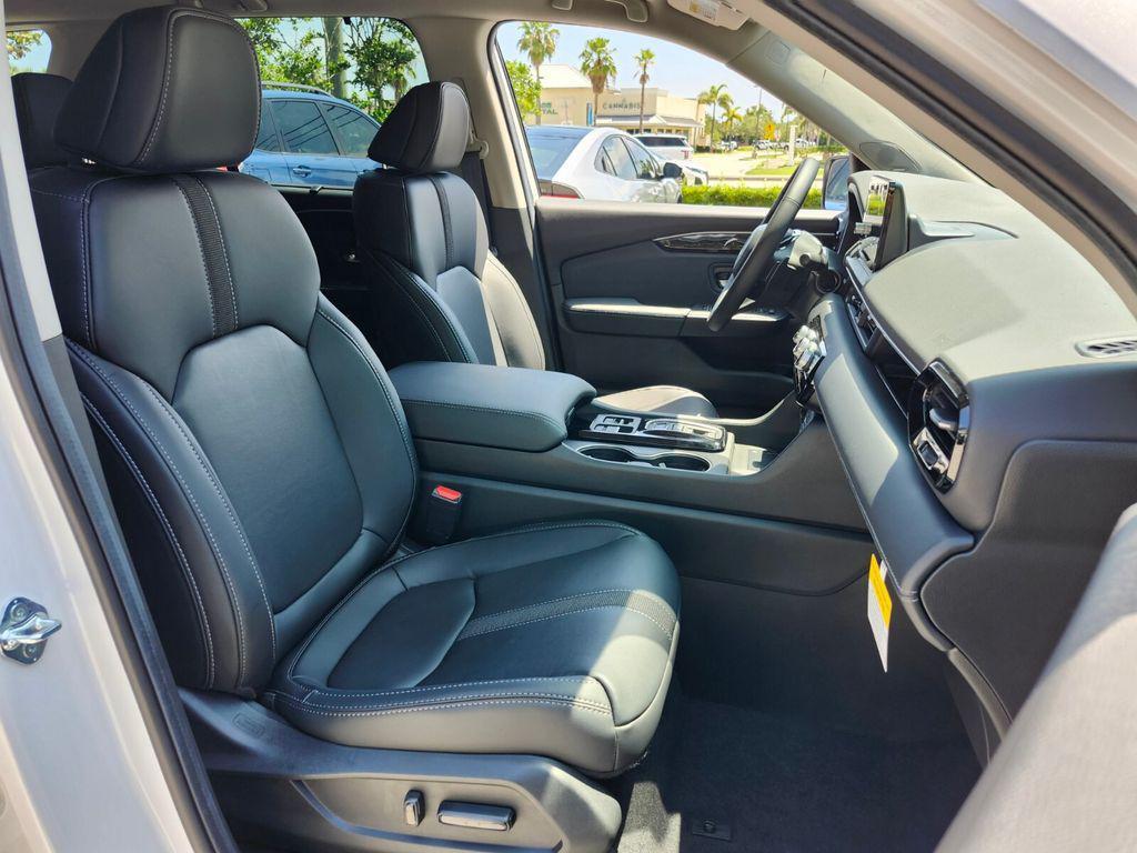 new 2025 Honda Pilot car, priced at $53,405
