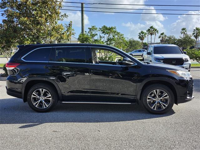 used 2017 Toyota Highlander car, priced at $19,498