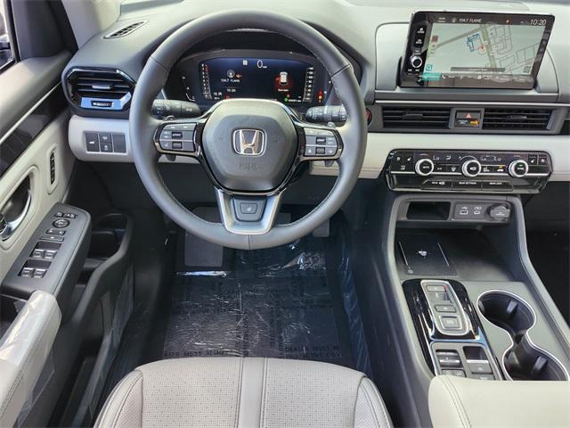 new 2025 Honda Pilot car, priced at $54,530