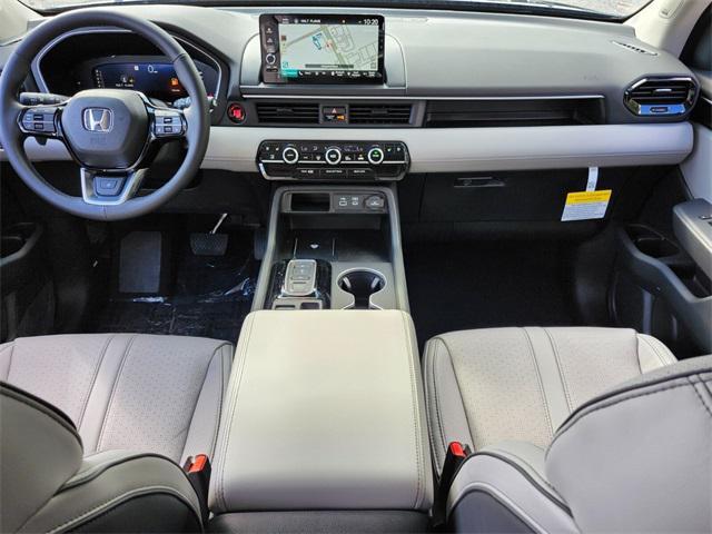 new 2025 Honda Pilot car, priced at $54,530
