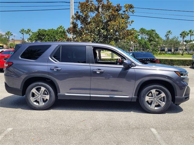 new 2025 Honda Pilot car, priced at $45,625