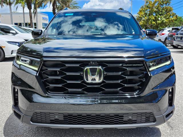 new 2025 Honda Pilot car, priced at $55,975