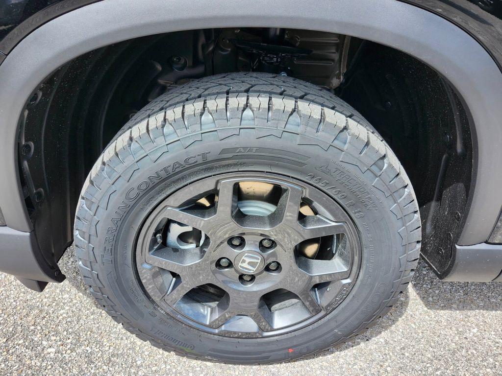 new 2025 Honda Pilot car, priced at $50,850