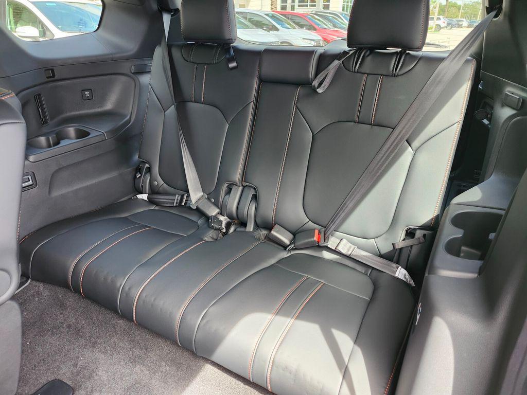 new 2025 Honda Pilot car, priced at $50,850