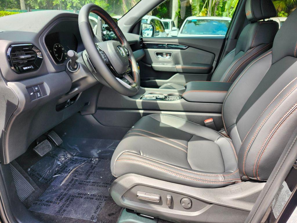 new 2025 Honda Pilot car, priced at $50,850