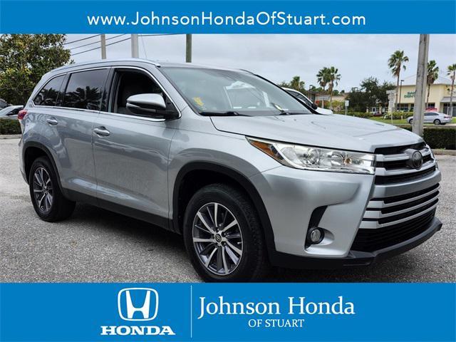 used 2019 Toyota Highlander car, priced at $26,798