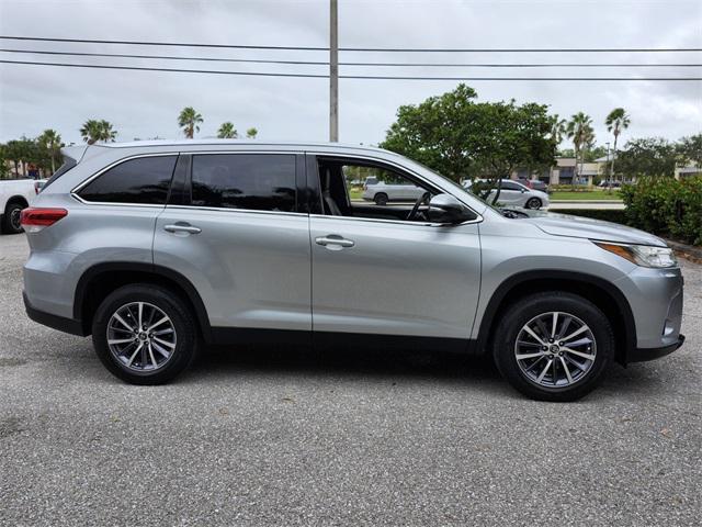 used 2019 Toyota Highlander car, priced at $26,798