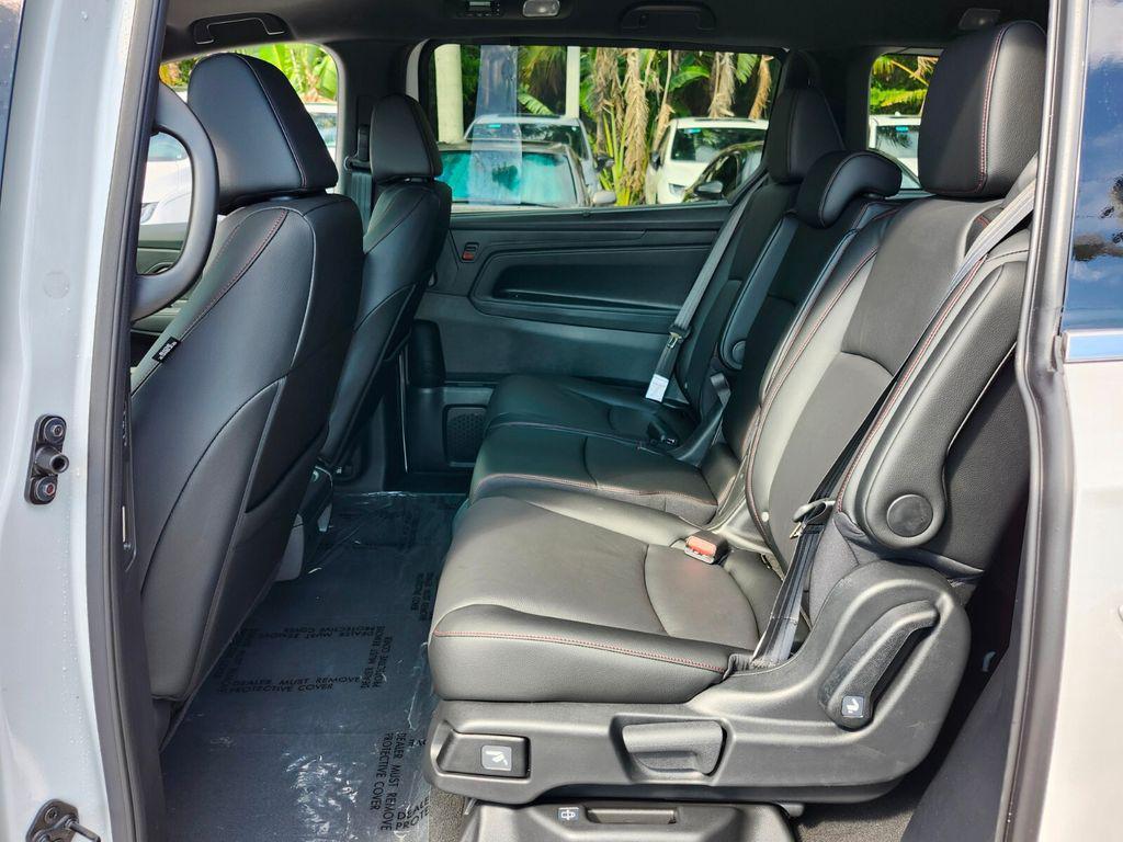 new 2025 Honda Odyssey car, priced at $45,275