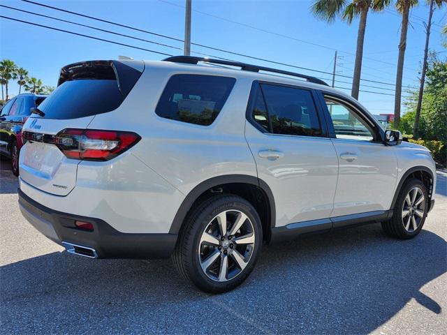 new 2025 Honda Pilot car, priced at $49,405