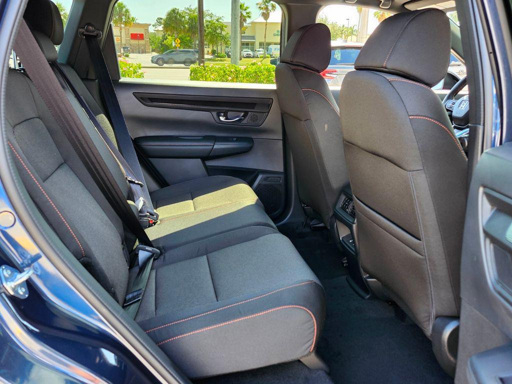 new 2026 Honda CR-V Hybrid car, priced at $40,250