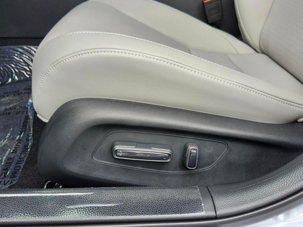 new 2026 Honda Civic Hybrid car, priced at $33,445