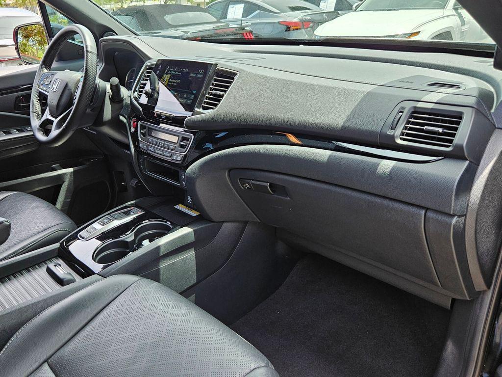 used 2022 Honda Passport car, priced at $31,527