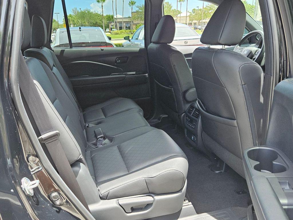 used 2022 Honda Passport car, priced at $31,527