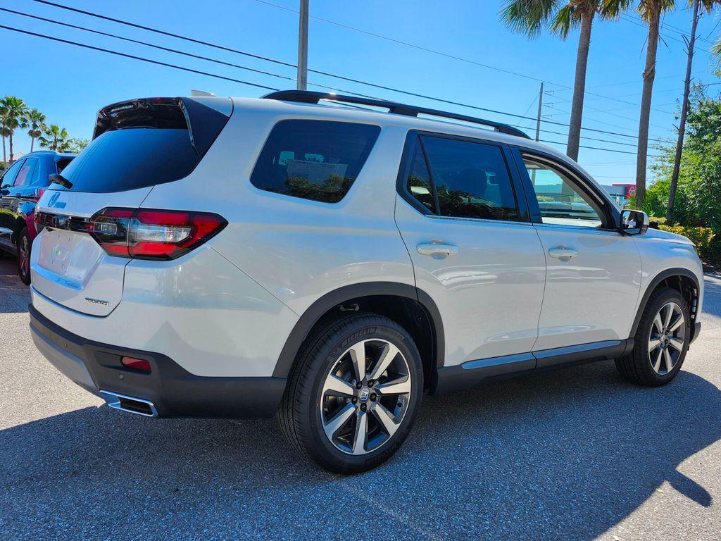 new 2025 Honda Pilot car, priced at $51,125