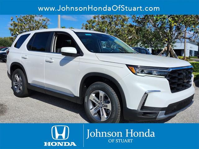 new 2025 Honda Pilot car, priced at $45,405