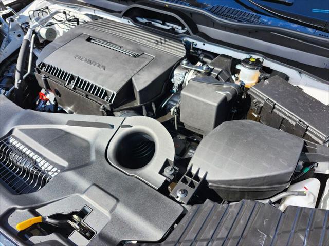new 2025 Honda Pilot car, priced at $45,405