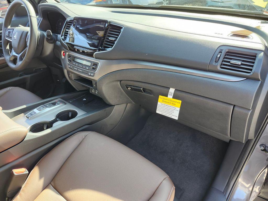 new 2025 Honda Ridgeline car, priced at $46,330