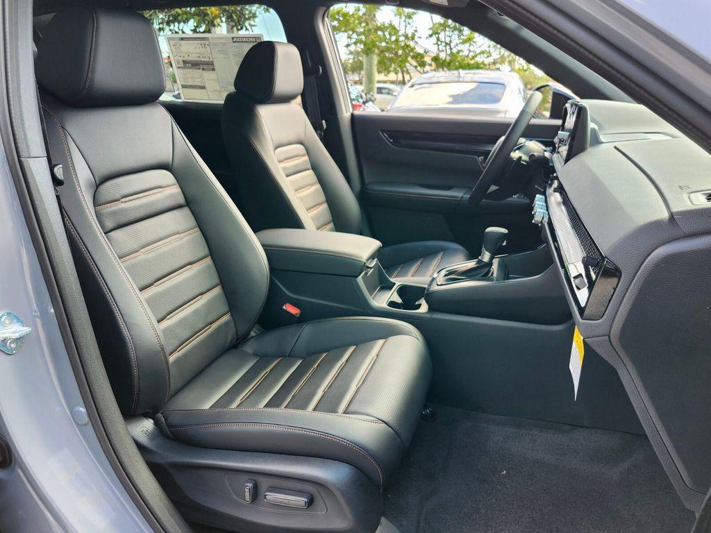 new 2026 Honda CR-V Hybrid car, priced at $44,100
