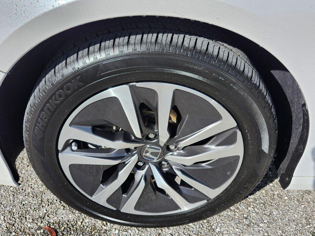 used 2019 Honda Accord Hybrid car, priced at $19,990