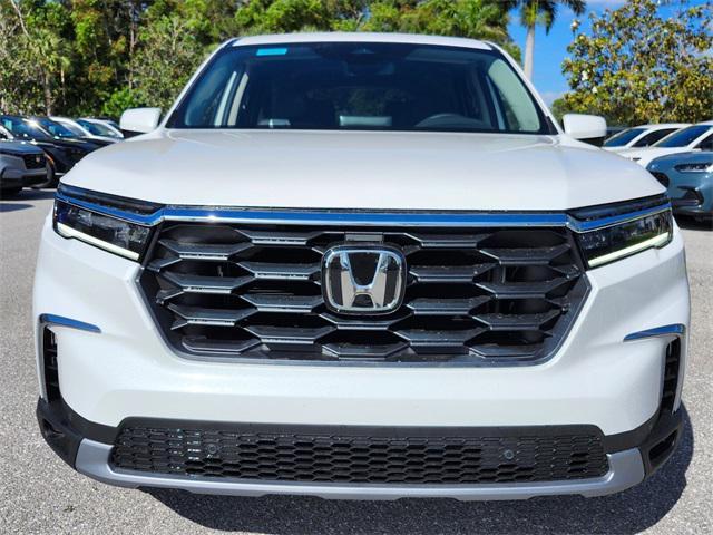 new 2025 Honda Pilot car, priced at $44,895