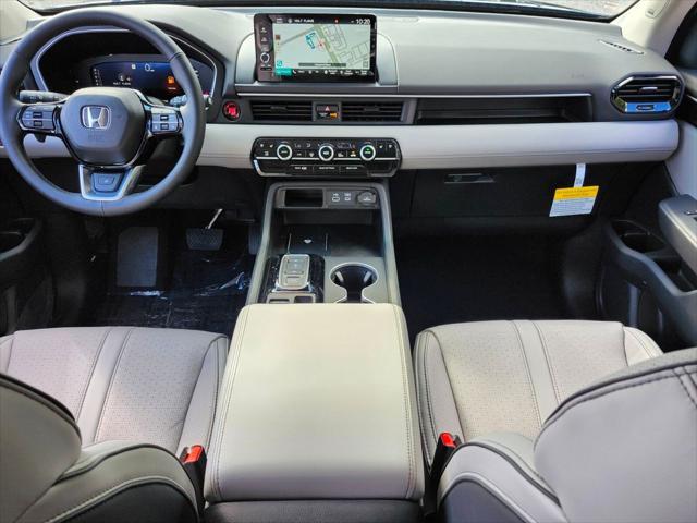 new 2025 Honda Pilot car, priced at $55,260