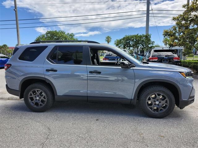 new 2025 Honda Pilot car, priced at $50,950