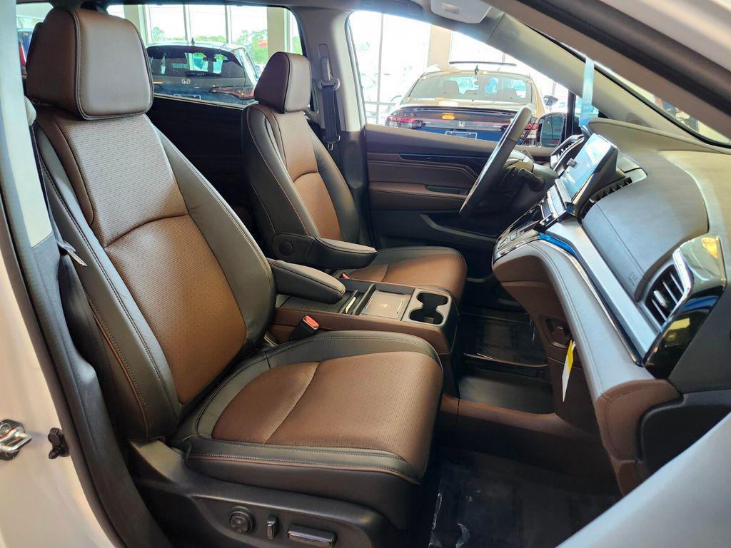 new 2025 Honda Odyssey car, priced at $52,275