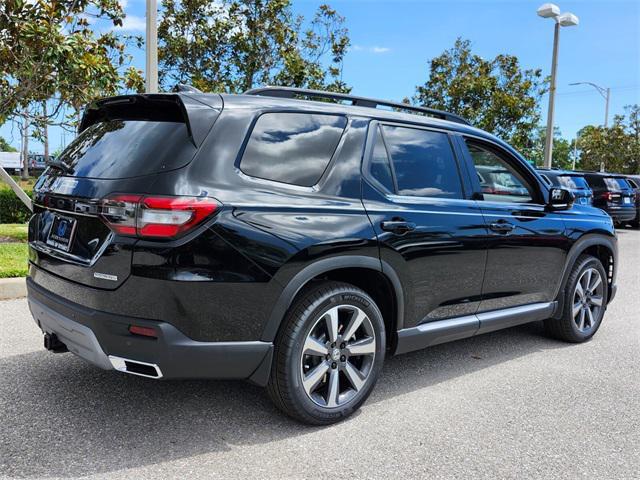 new 2025 Honda Pilot car, priced at $51,050