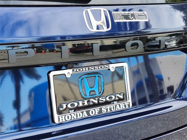 new 2025 Honda Pilot car, priced at $49,940