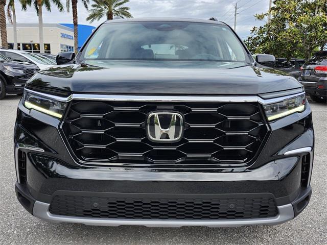 used 2023 Honda Pilot car, priced at $42,898