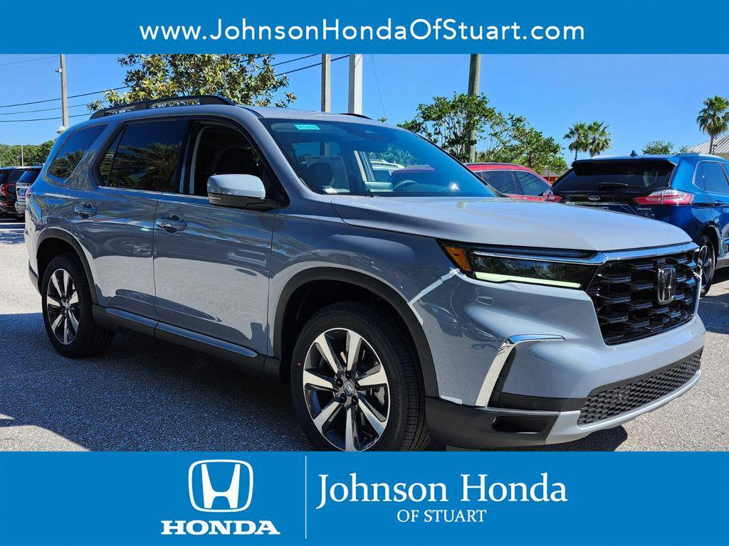 new 2025 Honda Pilot car, priced at $48,995