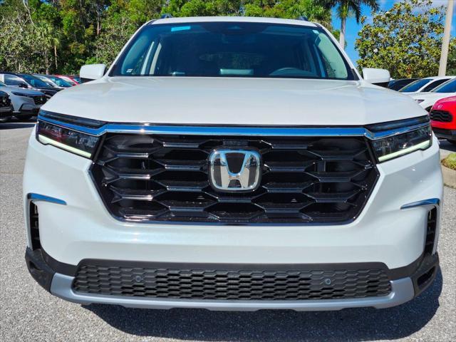 new 2025 Honda Pilot car, priced at $51,505
