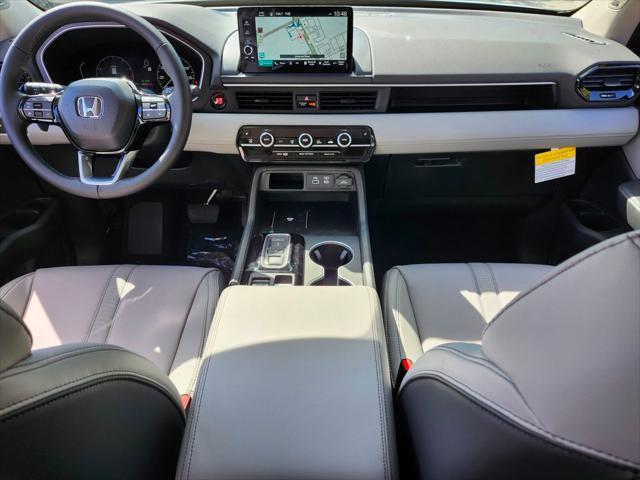 new 2025 Honda Pilot car, priced at $48,950