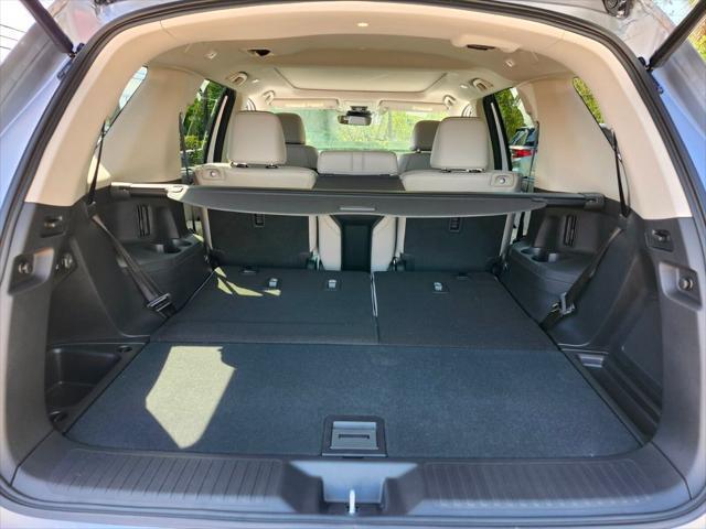 new 2025 Honda Pilot car, priced at $48,950