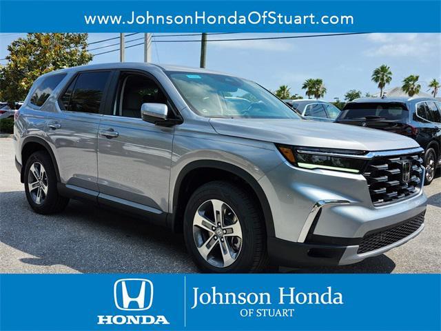 new 2025 Honda Pilot car, priced at $45,680