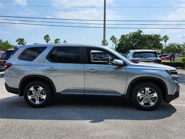 new 2025 Honda Pilot car, priced at $45,680