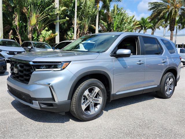 new 2025 Honda Pilot car, priced at $45,680