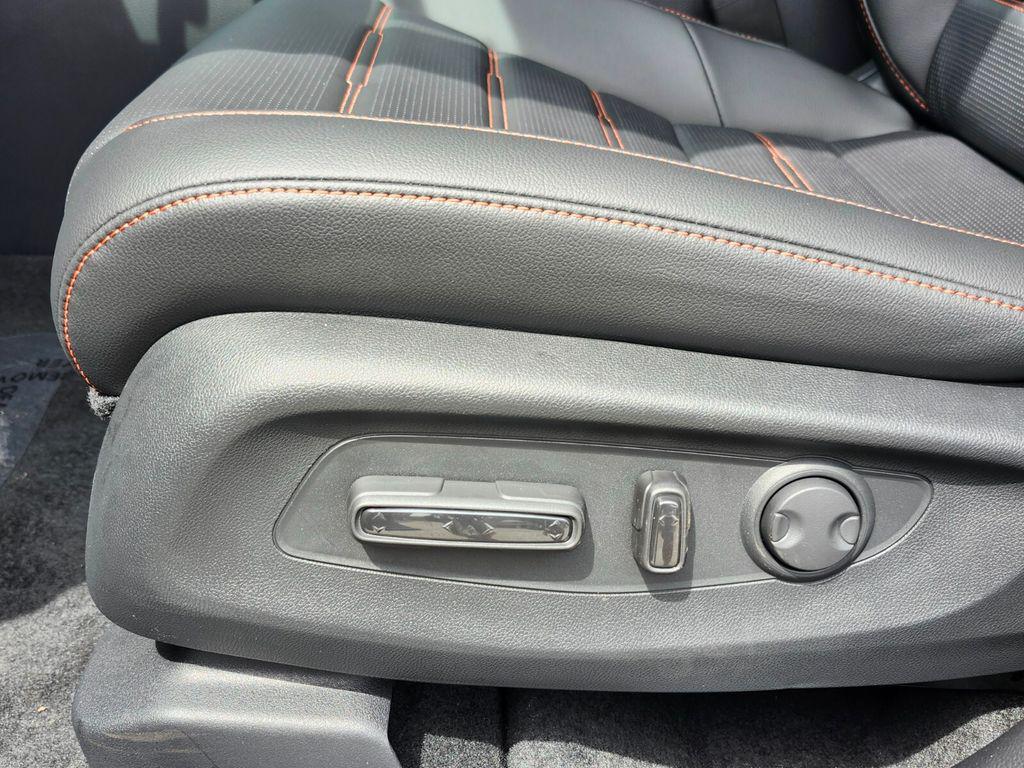 new 2026 Honda CR-V Hybrid car, priced at $40,175