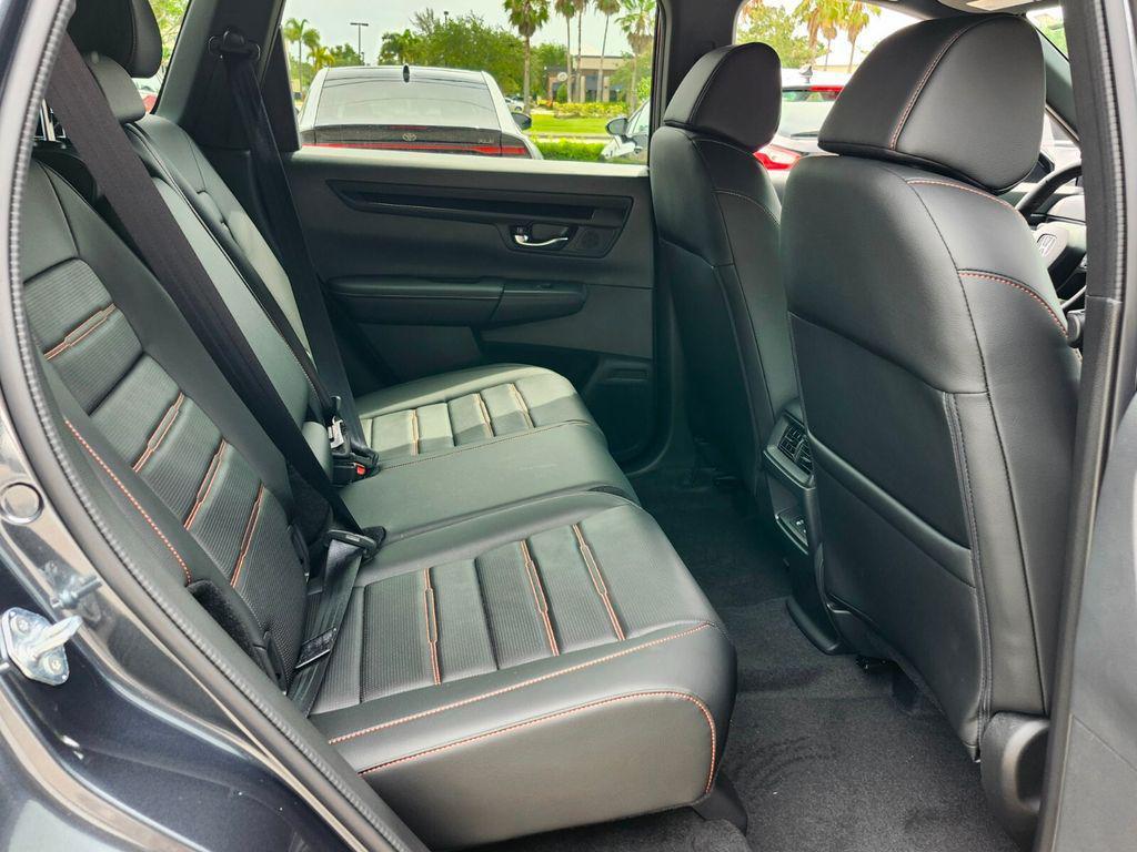 new 2026 Honda CR-V Hybrid car, priced at $40,175