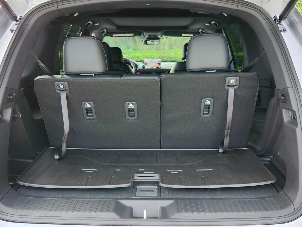 new 2025 Honda Pilot car, priced at $50,895