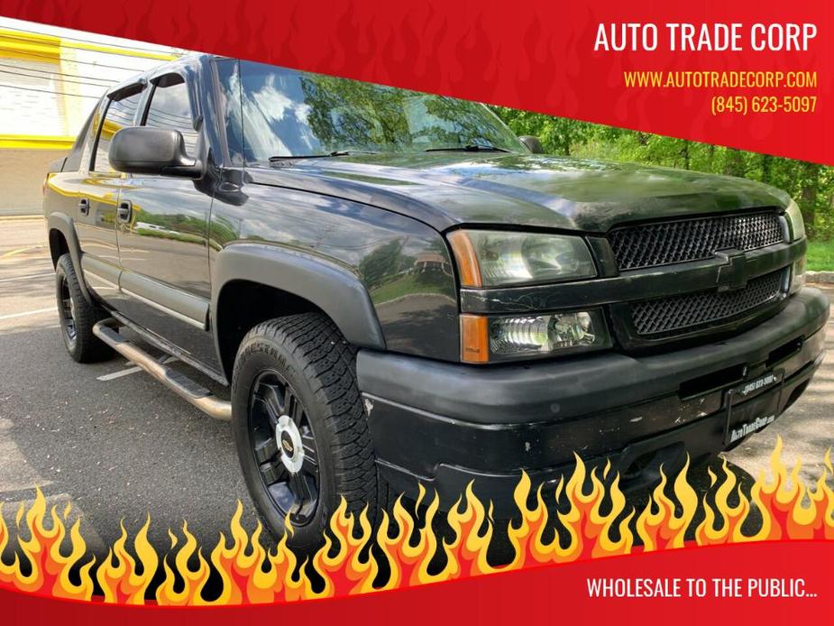 used 2003 Chevrolet Avalanche car, priced at $6,995