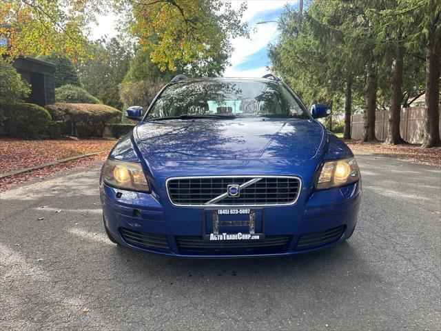 used 2007 Volvo V50 car, priced at $7,995