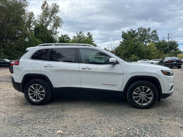 used 2019 Jeep Cherokee car, priced at $15,995