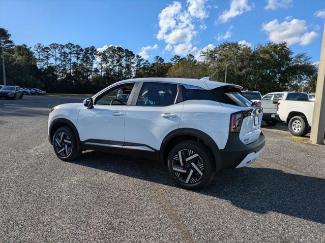 new 2025 Nissan Kicks car, priced at $26,328